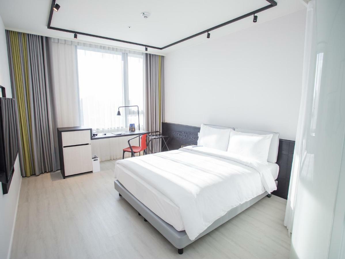 The Place Taichung Exterior photo